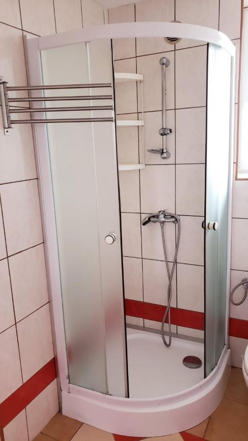 Willa Wega - Pokoje Goscinne I Domki Sianozety Exteriör bild