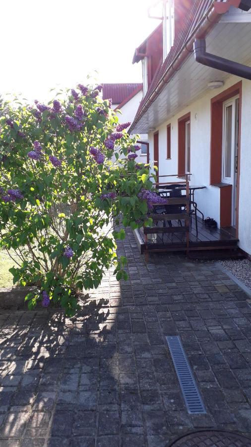 Willa Wega - Pokoje Goscinne I Domki Sianozety Exteriör bild